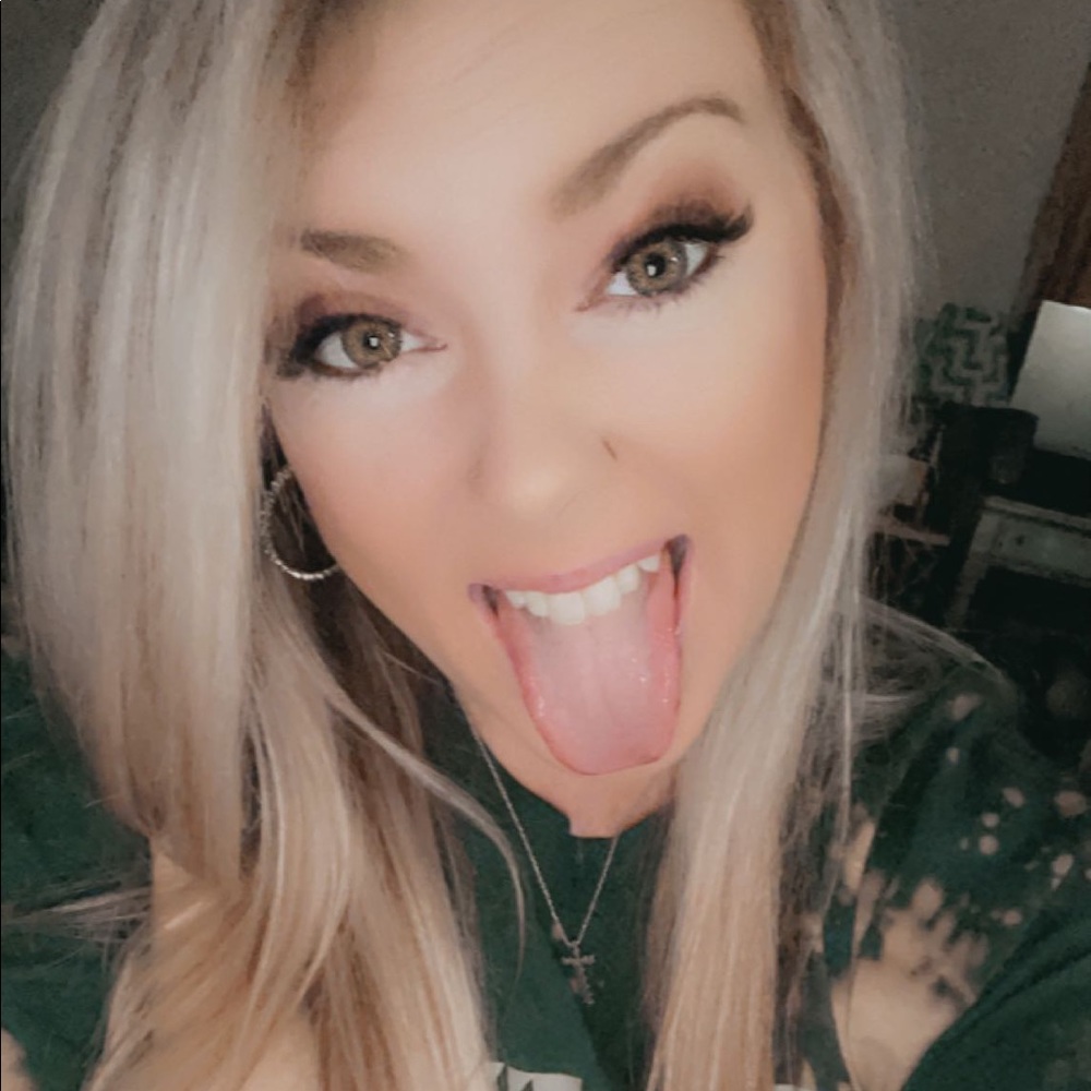 Meet your Posher, Katlyn